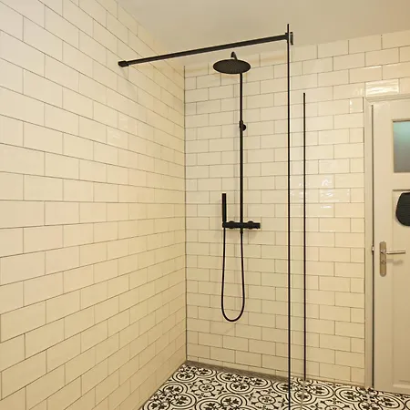 Dok 3* 암스테르담