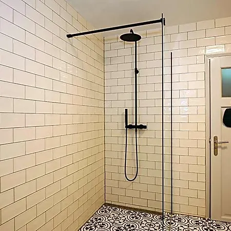 Aparthotel Dok