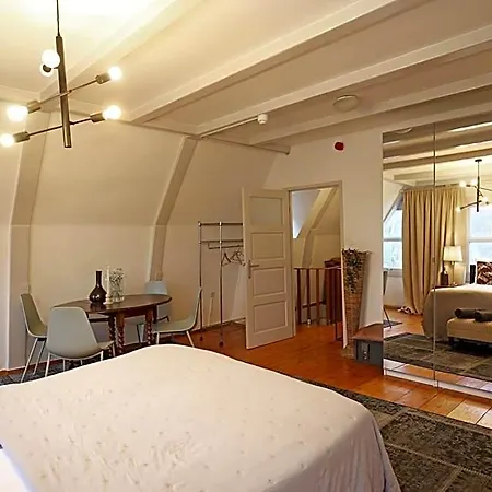 Aparthotel Dok