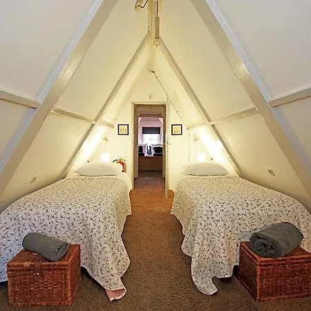 Dok Aparthotel 3*